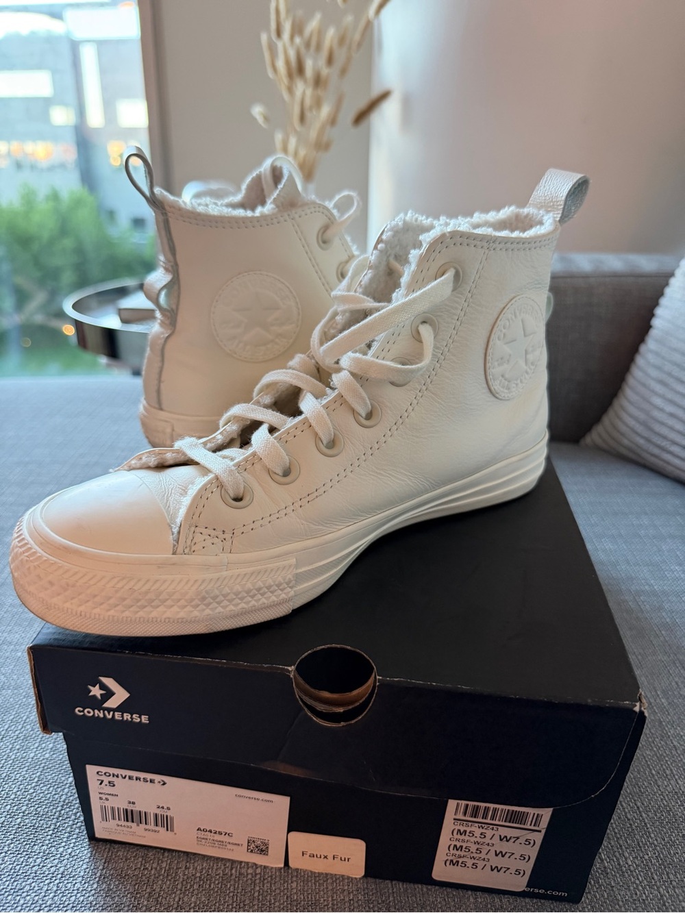 Converse chuck White High-Top Sherpa Lined Sneakers Leather